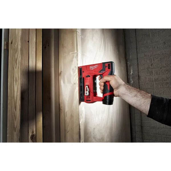 M12™ субкомпактный степлер M12 BST-202X Milwaukee купить в Минске