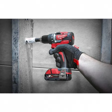 M18™ Компактная бесщеточная дрель - шуруповерт M18 CBLDD-402C Milwaukee купить в Минске