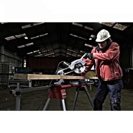 Торцовочная пила 216 мм (8 ½") с протяжкой Milwaukee купить в Минске