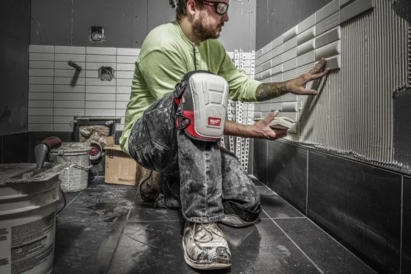 Наколенники защитные Premium Milwaukee купить в Минске