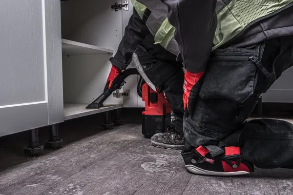 Наколенники защитные Premium Milwaukee купить в Минске