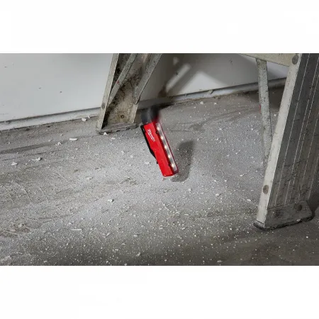 Карманный фонарь на батарейках FL-LED Milwaukee купить в Минске