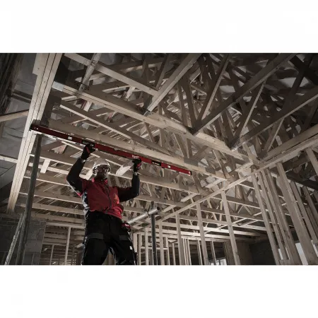 REDSTICK™ в корпусе Backbone 80 см магнитный Milwaukee купить в Минске