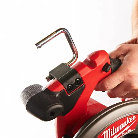 М18 FUEL™ 55 мм циркулярная пила по дереву и пластику M18 CCS55-502X Milwaukee купить в Минске