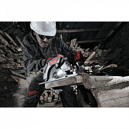 M18 FUEL™ 66 мм дисковая пила по дереву и пластику M18 FCS66-121C Milwaukee купить в Минске