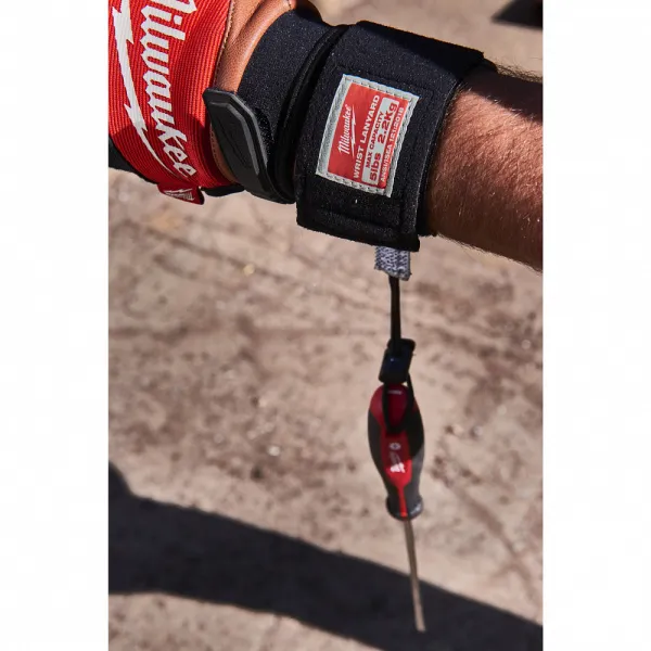 Страховочное крепление на запястье Wrist Tool Lanyard Milwaukee купить в Минске