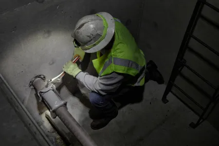 Налобный фонарь на батарейках ISHL-LED Milwaukee купить в Минске