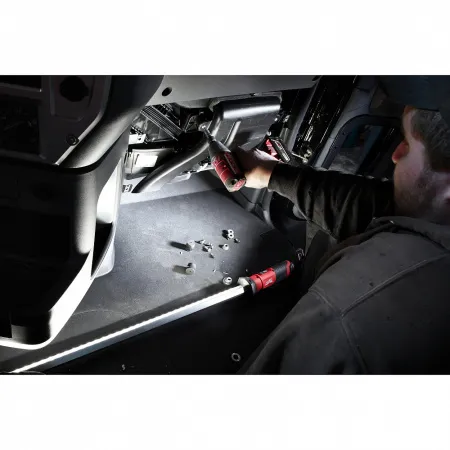 M12™ светодиодный подкапотный фонарь M12 UHL Milwaukee купить в Минске