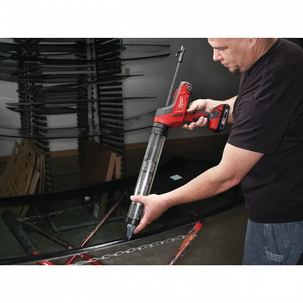 M18™ Клеевой пистолет на 600 мл C18 PCG/600A-0B Milwaukee купить в Минске