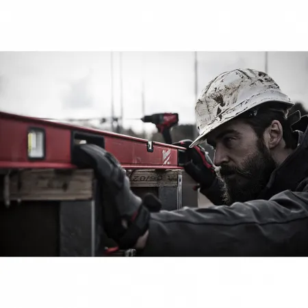 REDSTICK™ в корпусе Backbone 80 см магнитный Milwaukee купить в Минске