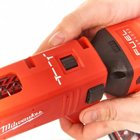 M18 FUEL™ Шуруповерт для гипсокартона с магазином M18 FSGC Milwaukee купить в Минске