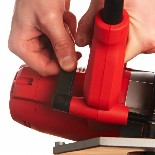 Циркулярная пила 184 мм (глубина реза 61 мм) CS 60 Milwaukee купить в Минске