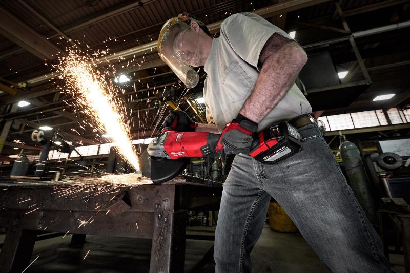 Демонстрация работы Milwaukee