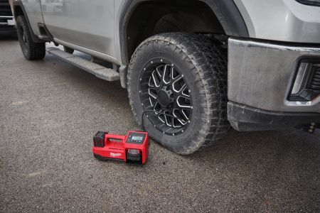 Аккумуляторный насос M18 BI-0 Milwaukee купить в Минске Аккумуляторный насос M18 BI-0 Milwaukee купить в Минске