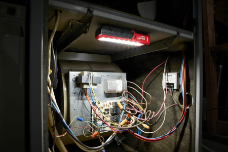 Фонарь 445 лм, заряжаемый через USB L4 FL-301 Milwaukee купить в Минске