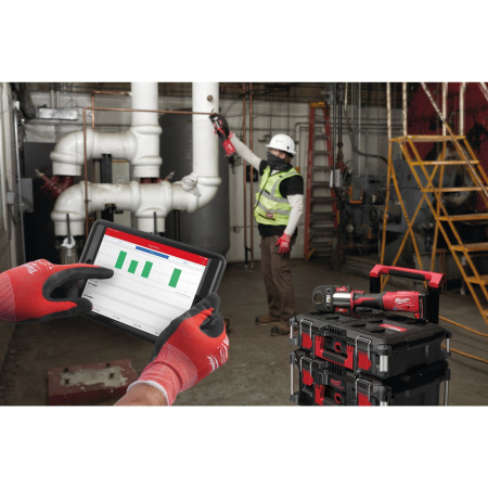 Аккумуляторный компактный бесщеточный инструмент для обжима труб с системой ONE-KEY M18 ONEBLHPT-302C FORCE LOGIC Milwaukee купить в Минске