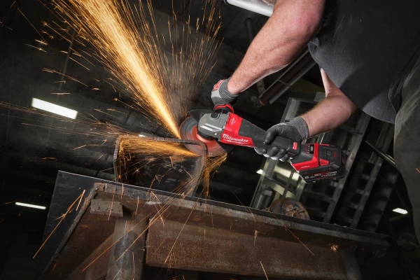 Аккумуляторная углошлифовальная машина (УШМ, Болгарка) M18 FHSAGO180 VXPDB2-0X FUEL ONE-KEY 180мм Milwaukee купить в Минске