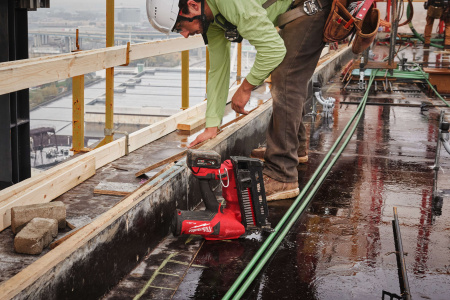 Аккумуляторный нейлер M18 FDN-0X (без АКБ и ЗУ) Milwaukee купить в Минске