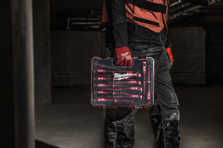 Набор трехгранных отверток VDE SL/PH/PZ/T + тестер напряжения Milwaukee купить в Минске