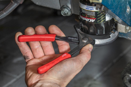 Ключ зажимной для снятия ПВХ/масляного фильтров Milwaukee купить в Минске