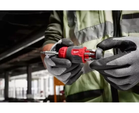 Универсальная отвертка 8 IN 1 COMPACT MULTI-BIT SCREWDRIVER Milwaukee купить в Минске