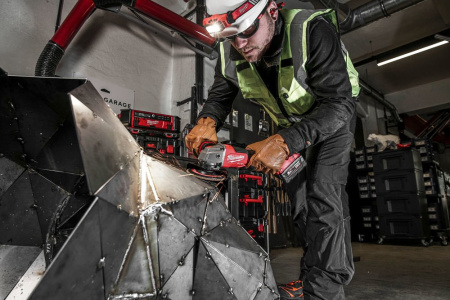 Аккумуляторная УШМ M18 ONEFSAG115XPDB-552X Milwaukee купить в Минске Аккумуляторная УШМ M18 ONEFSAG115XPDB-552X Milwaukee купить в Минске