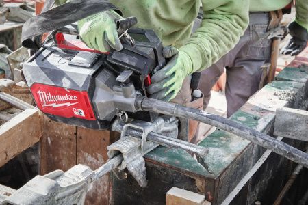 Аккумуляторный кейсовый вибратор для бетона MXF CVBC-0 (без АКБ и ЗУ) Milwaukee купить в Минске