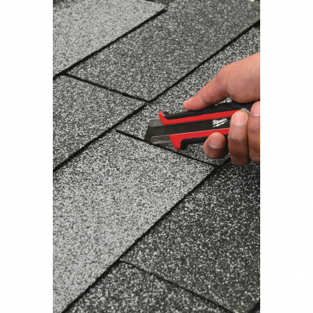 Выдвижной нож 18 мм Milwaukee купить в Минске