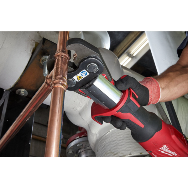 Аккумуляторный инструмент для обжима труб M18 ONEBLHPT-302C Geberit Mapress Set Milwaukee купить в Минске