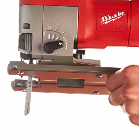 Лобзик со скобовидной рукояткой JSPE 135 Milwaukee купить в Минске