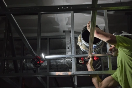 Аккумуляторный фонарь M18 ALIS-0 Milwaukee купить в Минске