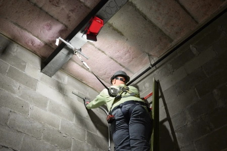 Аккумуляторный фонарь с шарнирным световым блоком M18 PAL2-0 (замена для 4933464105) Milwaukee купить в Минске