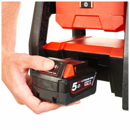 М18™ высоко производительный светодиодный прожектор M18 HAL Milwaukee купить в Минске