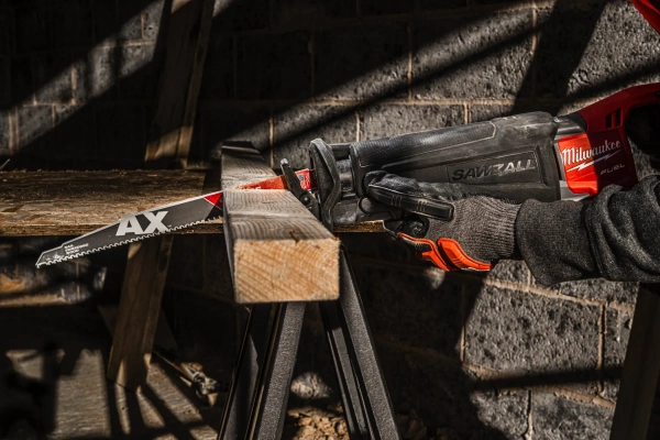 Полотно для сабельной пилы, демонтажное по дереву, дереву с гвоздями, пластику с твердосплавными зубьями AX CARBIDE TEETH 150 мм/ шаг зуба 5 мм (1 шт) (экоупак.) (замена для 48005221) Milwaukee купить в Минске