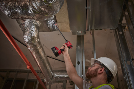 Магнитный держатель для бит с фиксатором 305 мм Milwaukee купить в Минске