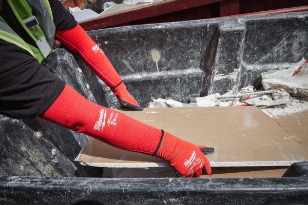 Нарукавники защитные Cut level 3/С, 40 см Milwaukee купить в Минске