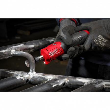 M12 FUEL™ цанговая прямошлифмашина M12 FDGS-422B Milwaukee купить в Минске M12 FUEL™ цанговая прямошлифмашина M12 FDGS-422B Milwaukee купить в Минске