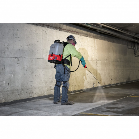M18™ SWITCH TANK™ Опрыскиватель с ёмкостью для обработки бетона 15 л M18 BPFP-CCST Milwaukee купить в Минске