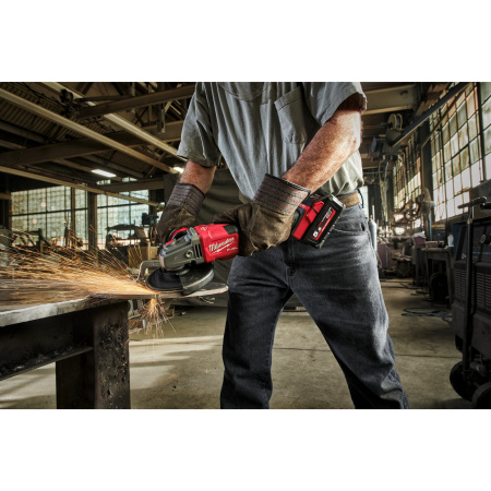 Набор Milwaukee M18 FHSAG-PROMO купить в Минске Набор Milwaukee M18 FHSAG-PROMO купить в Минске
