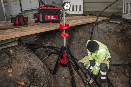 Аккумуляторная светодиодная мачта освещения Milwaukee M18 SAL2-0 TRUEVIEW + АКБ 5.5 АЧ в ПОДАРОК! (Арт. 4933492486 HB55) Milwaukee купить в Минске