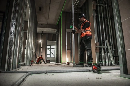 Нивелир лазерный мультилинейный M12 3PL-0C Milwaukee купить в Минске