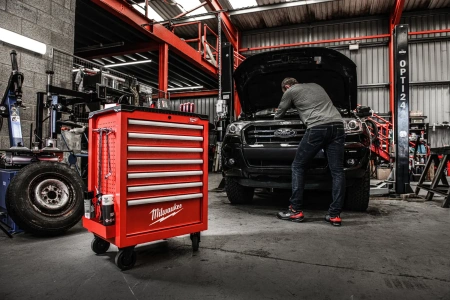 Шкаф металлический на колесиках для хранения инструментов SRC27/7-1 Milwaukee купить в Минске