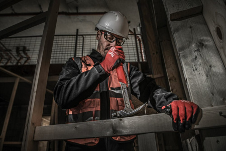 Молоток стальной с прямым гвоздодером 20 унций/570 грамм Milwaukee купить в Минске