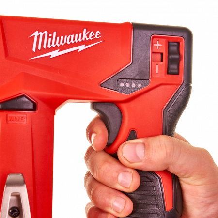 M12™ субкомпактный степлер M12 BST-0 Milwaukee купить в Минске M12™ субкомпактный степлер M12 BST-0 Milwaukee купить в Минске