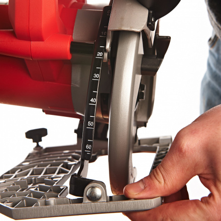 Циркулярная пила 184 мм (глубина реза 61 мм) CS 60 Milwaukee купить в Минске