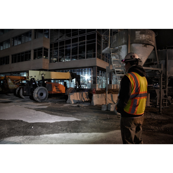 Фонарь аккумуляторный заряжаемый через USB L4 HL-301 Milwaukee купить в Минске