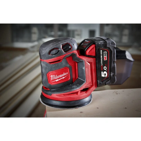 Аккумуляторная эксцентриковая шлифовальная машина Milwaukee M18 BOS125-502B 125мм + M18 ABL-0 В ПОДАРОК! (Арт. PT2509012) Milwaukee купить в Минске