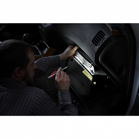 Компактный фонарь на батарейках IPL-LED Milwaukee купить в Минске Компактный фонарь на батарейках IPL-LED Milwaukee купить в Минске