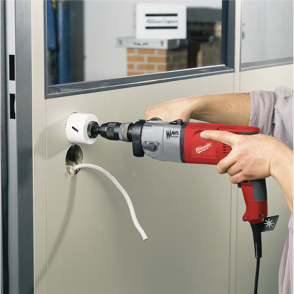 1010 Вт Двухскоростная ударная дрель PD2E 24 RS Milwaukee купить в Минске