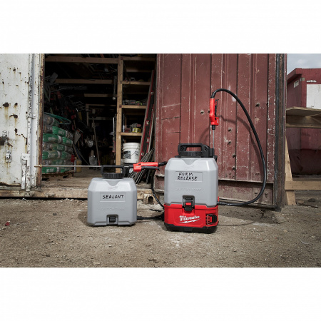 M18™ SWITCH TANK™ Опрыскиватель с ёмкостью для обработки бетона 15 л M18 BPFP-CCST Milwaukee купить в Минске